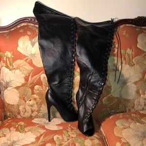 Size 9 JustFab Over The Knee Stiletto Boots